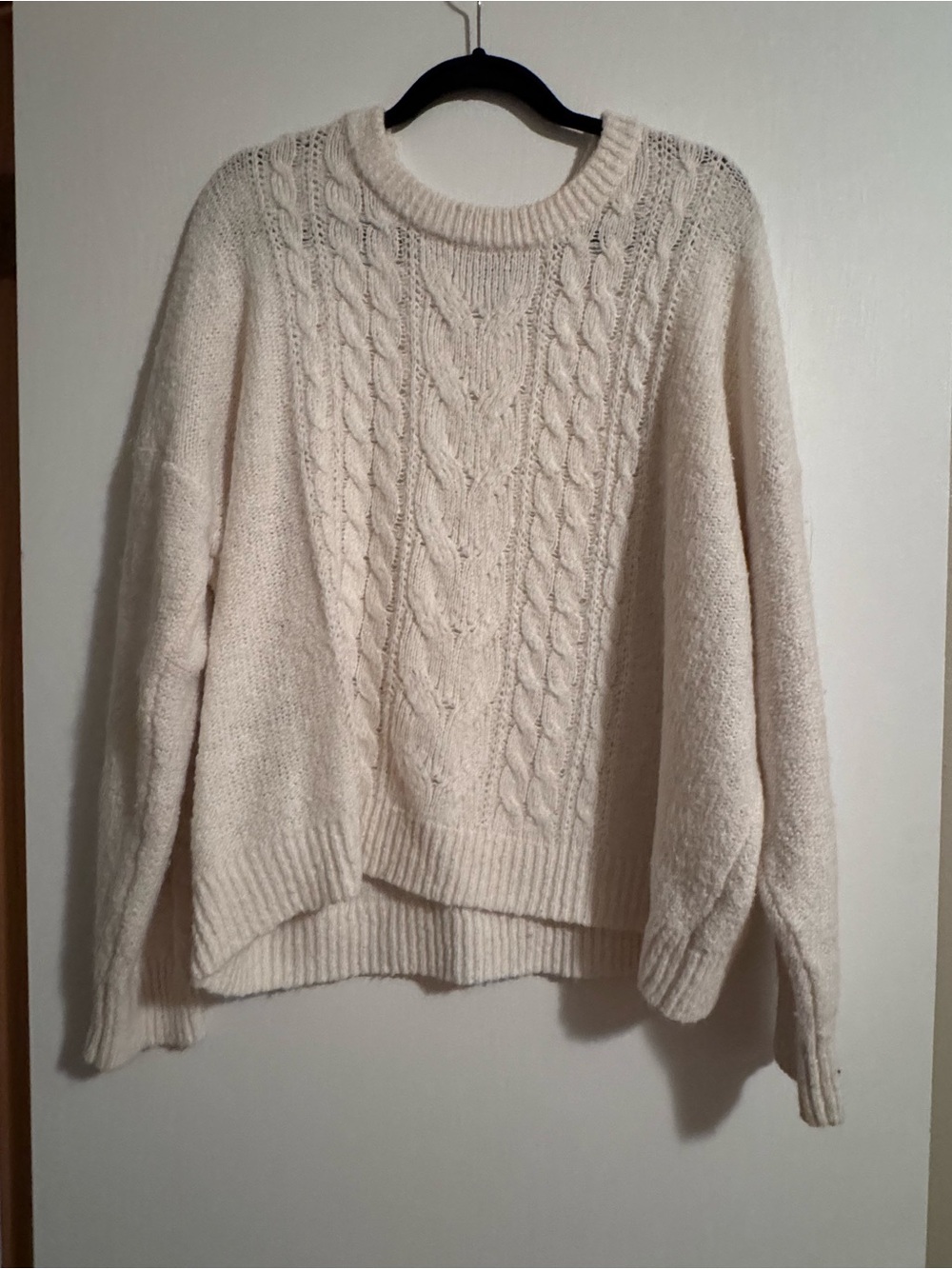 Old Navy Cream Cable-Knit Crewneck Sweater